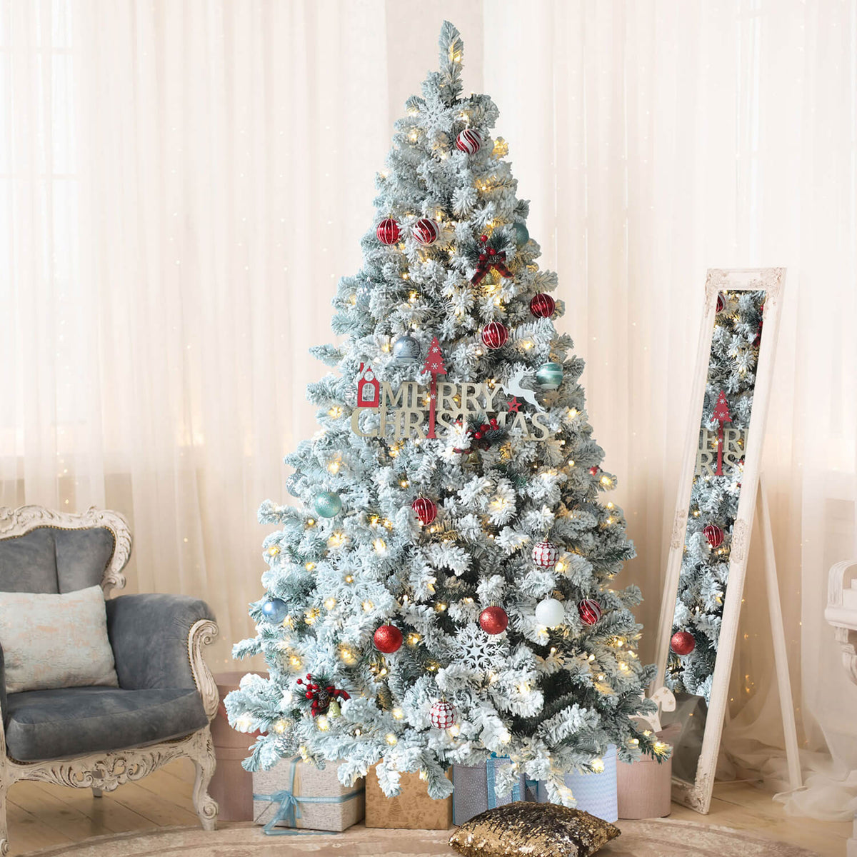 Snow Flocked Christmas Tree, 7ft