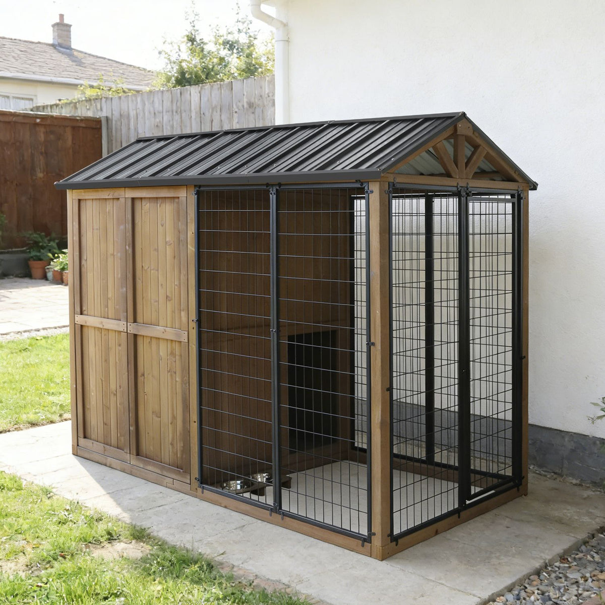 Outdoor Dog House with Metal Roof